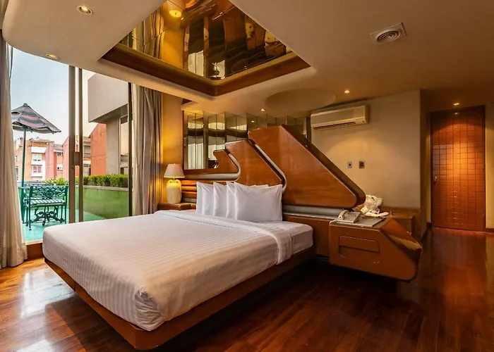Beverly 4*